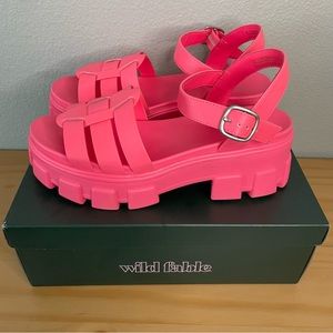 NIB Wild Fable Avril Sandals Size 8